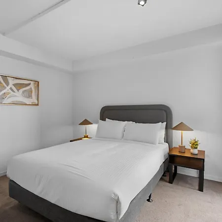 Lovely 1-Bed With Balcony In St Kilda'S Heart Melbourne Exterior photo
