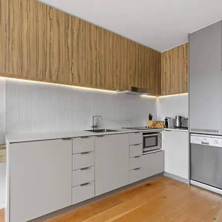 Lovely 1-Bed With Balcony In St Kilda'S Heart Melbourne Exterior photo